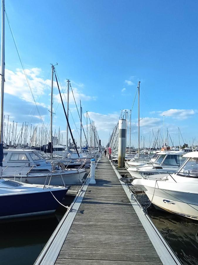 Le Kenav - Studio A 300 M Du Port Locmiquelic Exterior photo